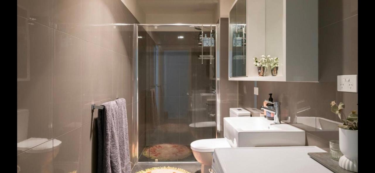 The Pas.Coe - A Stylish 1 Bedroom Unit With Free Parking. Мелбърн Екстериор снимка